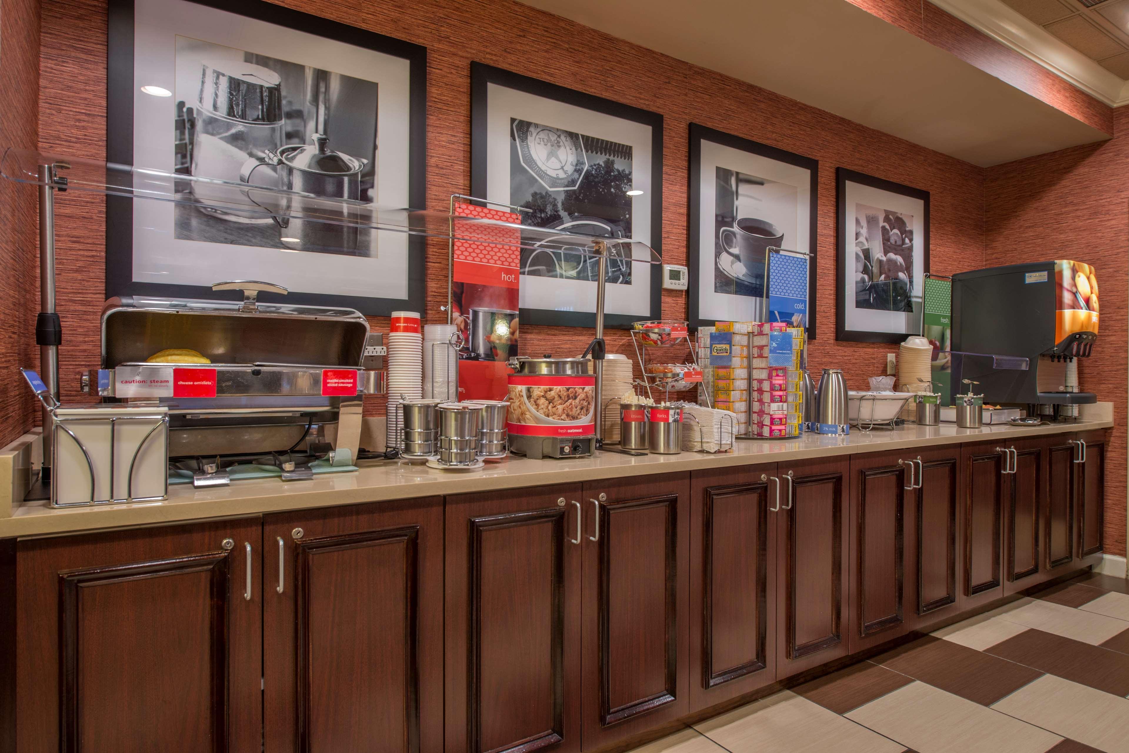 Hampton Inn Atlanta-Peachtree Corners/Norcross Zewnętrze zdjęcie